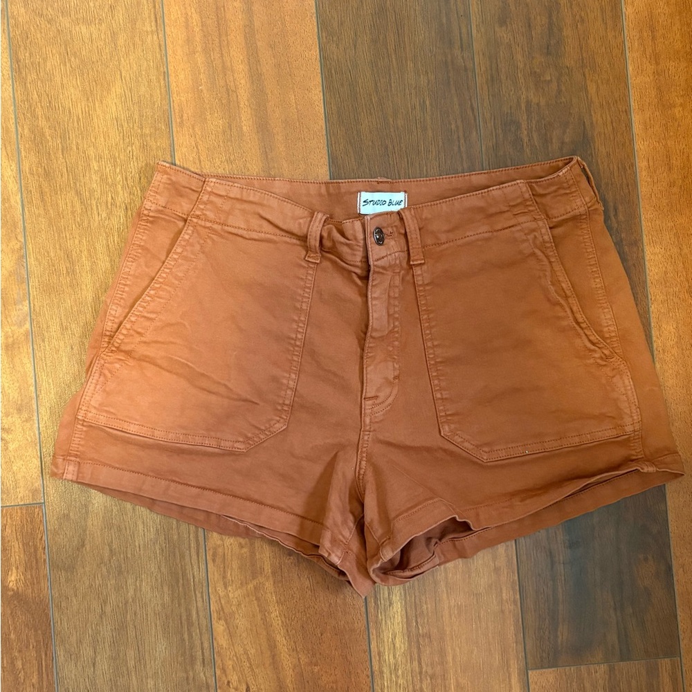 Studio Blue Mid Rise Utility Short - Picture 5 of 8